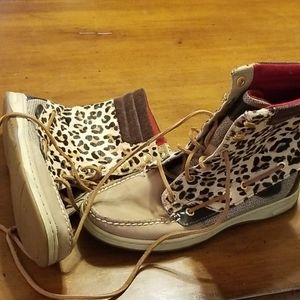 Sperry cheetah print boot